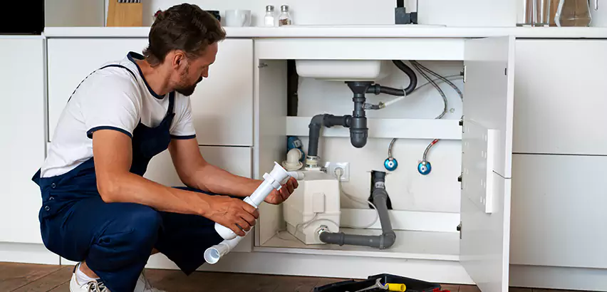 Plumbers for Frozen Pipes in Sayville